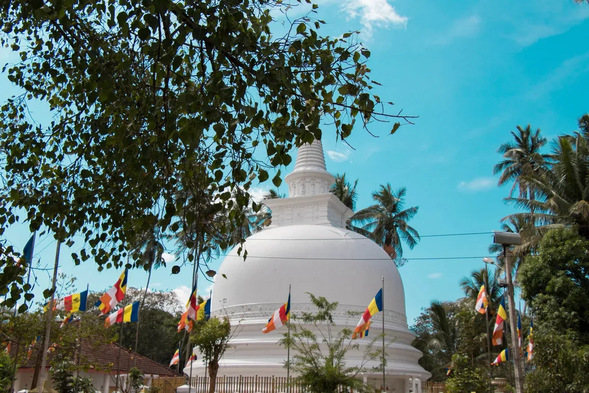 木提揚戈納大佛寺 Muthiyangana
